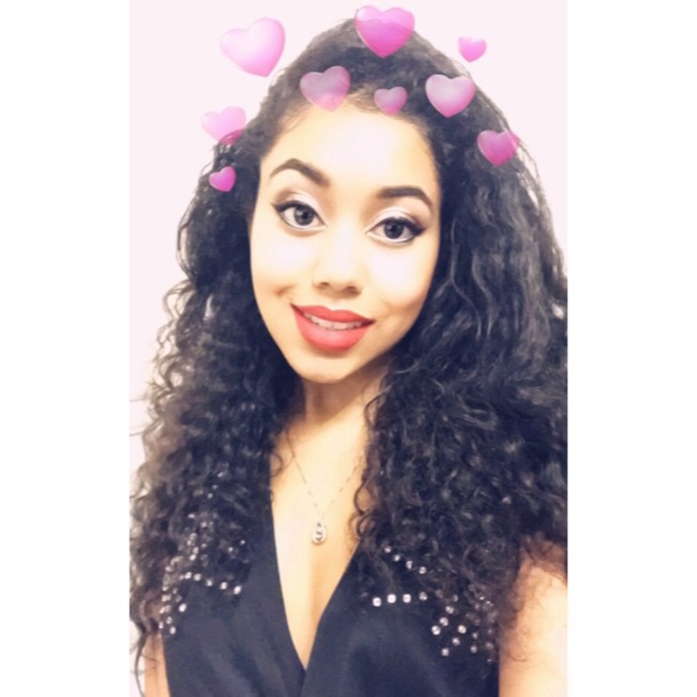 Meet your Posher, Alyssa